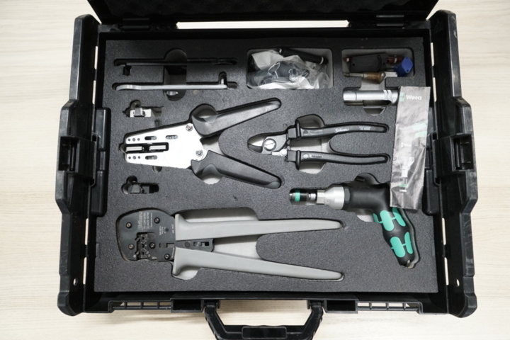 1254910-2 Contact box/ Tool set in hard plastic bag - Stäubli