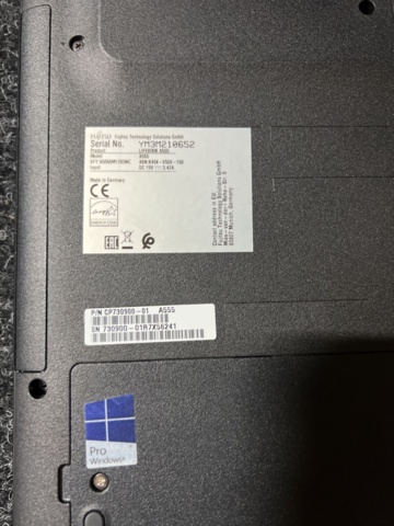 1277757-15 Laptop 4 pcs - Fujitsu Lifebook A555