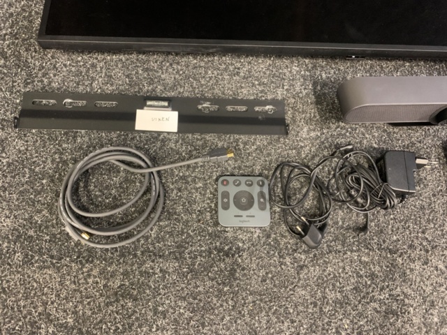 1283141-2 Video conference system Logitech Meetup with 49" Samsung Display screen