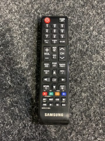 1283141-5 Video conference system Logitech Meetup with 49" Samsung Display screen