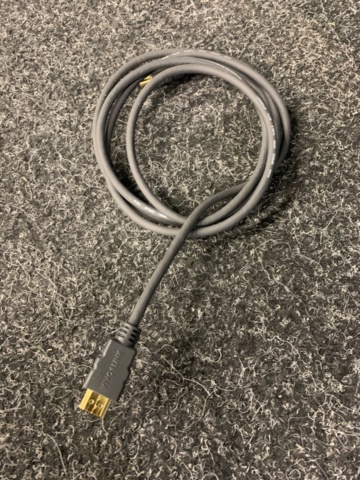 1283141-8 Video conference system Logitech Meetup with 49" Samsung Display screen