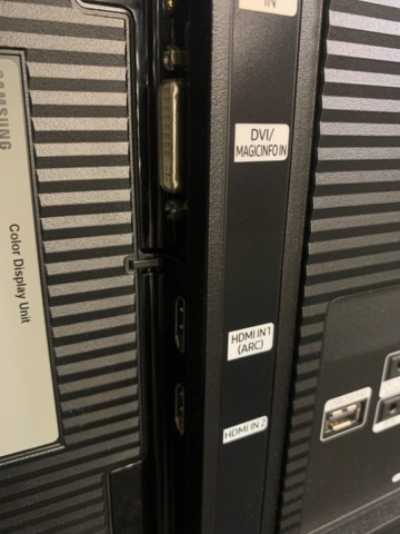 1283141-18 Video conference system Logitech Meetup with 49" Samsung Display screen