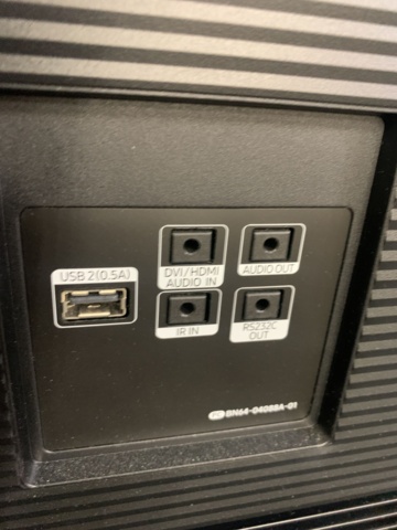 1283141-19 Video conference system Logitech Meetup with 49" Samsung Display screen