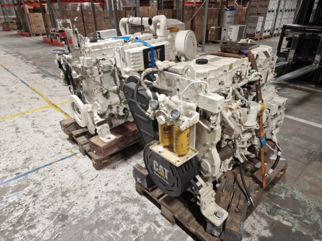 1143439-2 Auxiliary engines 2 pcs with many accessories - CAT C9 (CCW)