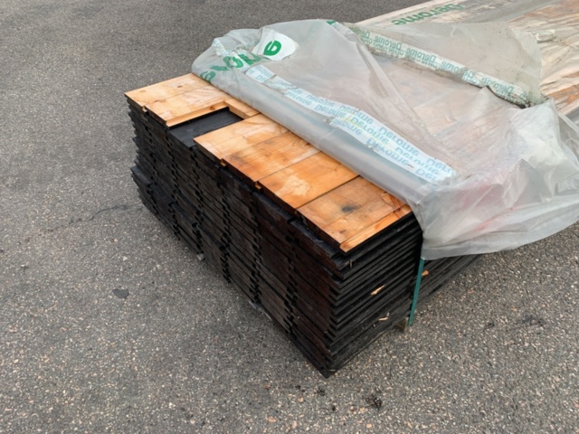 1096211-2 About 125 pcs Straight-edged fold 22x148x4800mm, black