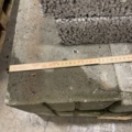 1283300-9 2 pallets Light clinker blocks/retaining stones, Leca