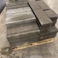 1283300-20 2 pallets Light clinker blocks/retaining stones, Leca
