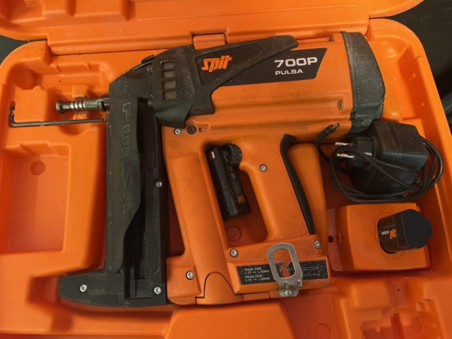 1274160-5 Nail gun - Spit Pulsa 700P