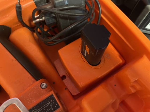 1274160-6 Nail gun - Spit Pulsa 700P