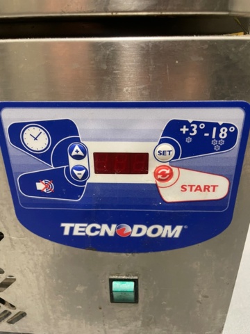 1162442-4 Blast Chiller Tecnodom AT05ISO, 2011 Repair item