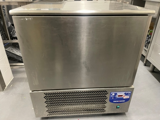 1162442-1 Blast Chiller Tecnodom AT05ISO, 2011 Repair item