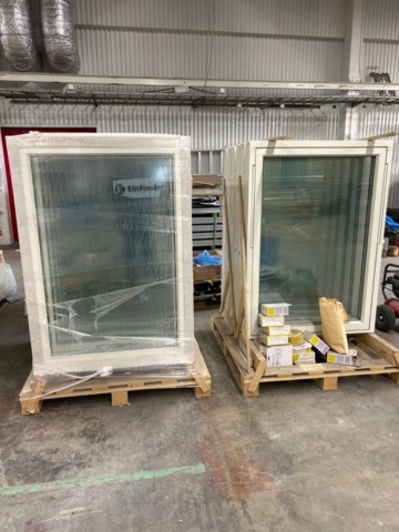 1152674-1 14 windows - Elite windows