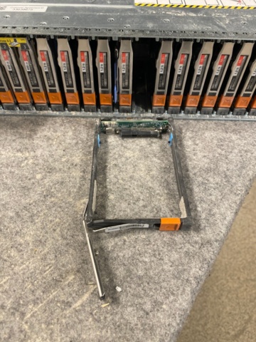 1225147-3 Dell EMC Server with data storage and network switch