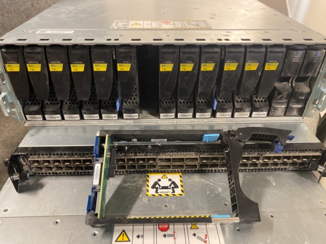 1225147-5 Dell EMC Server with data storage and network switch