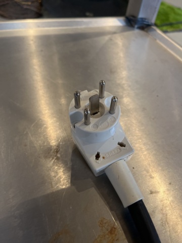 1285065-8 Stove Fribergs FS4090 with quick plate