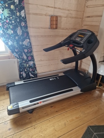 1285535-1 Treadmill Circle M7