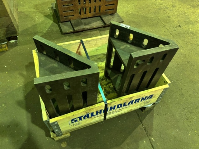 1136723-2 Corner shelf 2 pieces 45 degrees