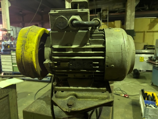 1136726-5 Metal cut saw IBP 300 Brown