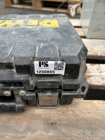 1250865-5 Combination hammer Dewalt D25304 710W