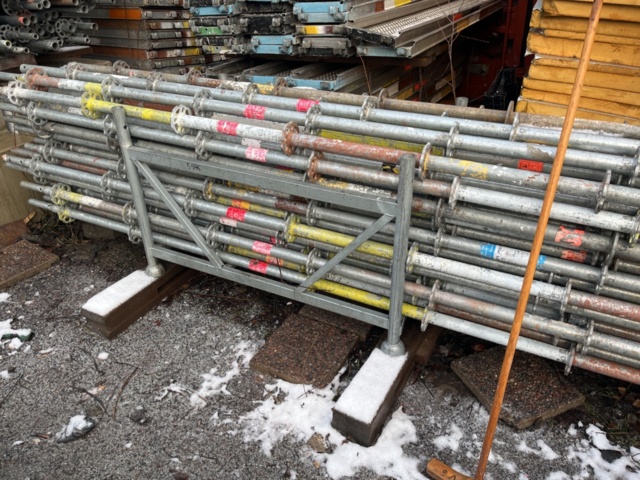 1285738-11 Modular scaffolding – About 1,400 parts (Horizontals, Spiers, U-beams and Steel plank)