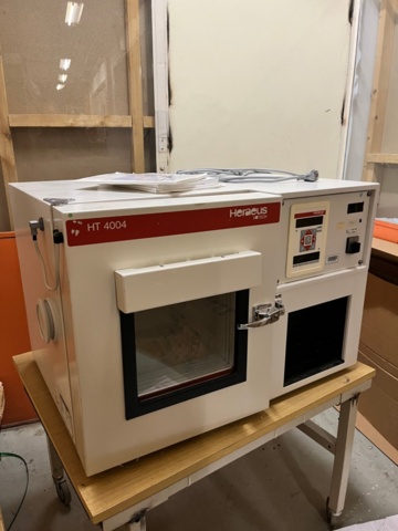 1285942-2 Environmental test chamber Heraeus HT4004