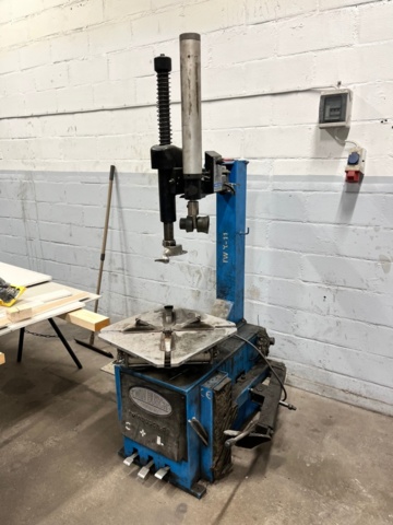 1285970-1 Tire mounting machine and balancing machine