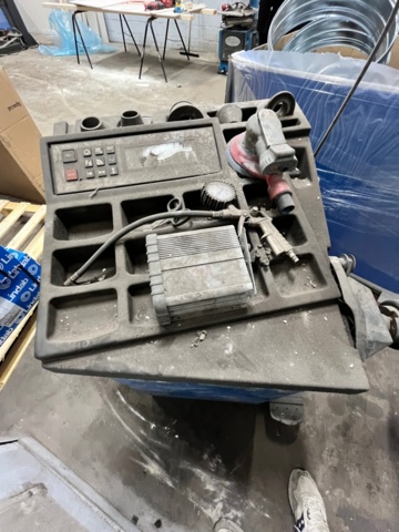 1285970-13 Tire mounting machine and balancing machine