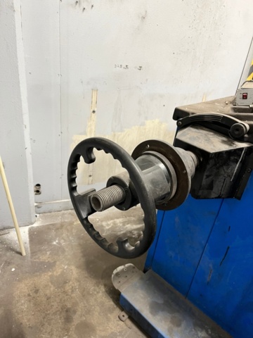 1285970-21 Tire mounting machine and balancing machine