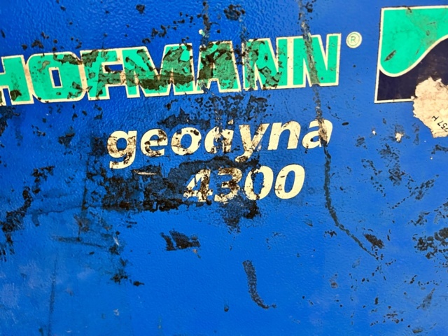 1285970-22 Tire mounting machine and balancing machine