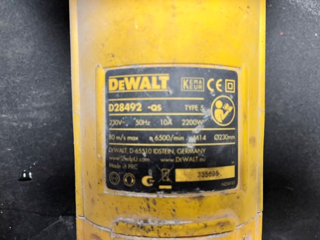 1285749-5 Angle grinder, DeWalt D28492 - QS