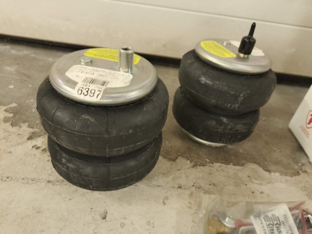 1267356-3 Auxiliary air kit and compressor - New