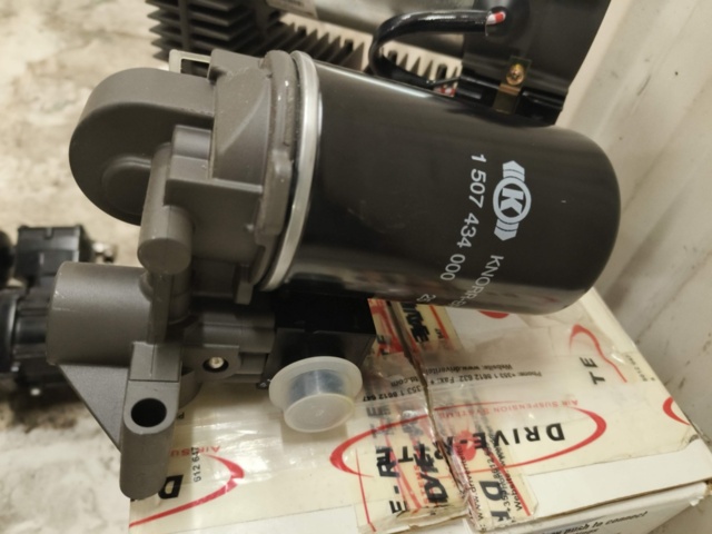 1267373-7 Auxiliary air kit and compressor - New