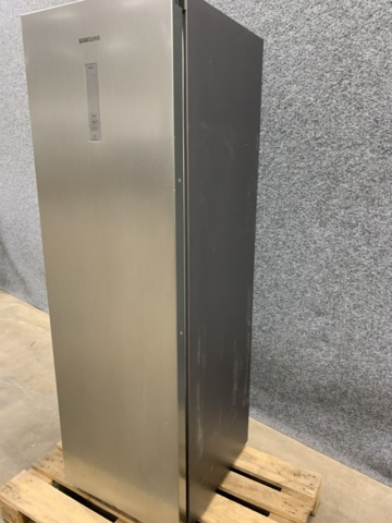 1281826-4 Refrigerator Samsung RR39C7BG7S9