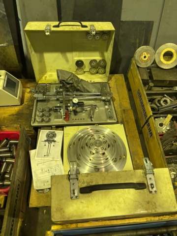 1136745-1 UNISLIP valve grinder