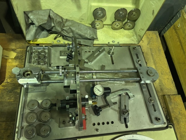 1136745-3 UNISLIP valve grinder