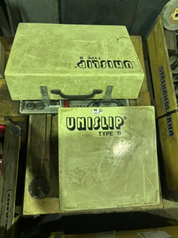 1136745-11 UNISLIP valve grinder