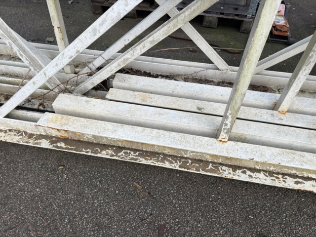 1136767-7 Roof trusses metal approx. 40 meters