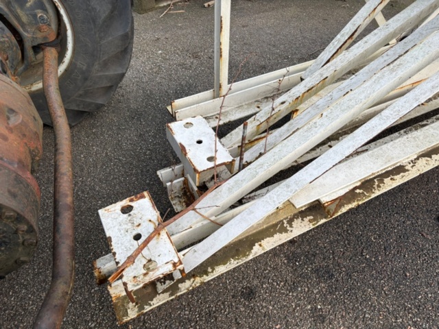 1136767-10 Roof trusses metal approx. 40 meters