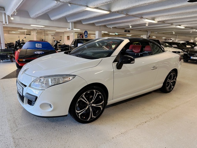 482053-1 Renault Mégane Coupé-Cabriolet 1.9 dCi Manual, 130hp, 2011