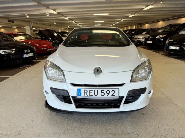 482053-4 Renault Mégane Coupé-Cabriolet 1.9 dCi Manual, 130hp, 2011