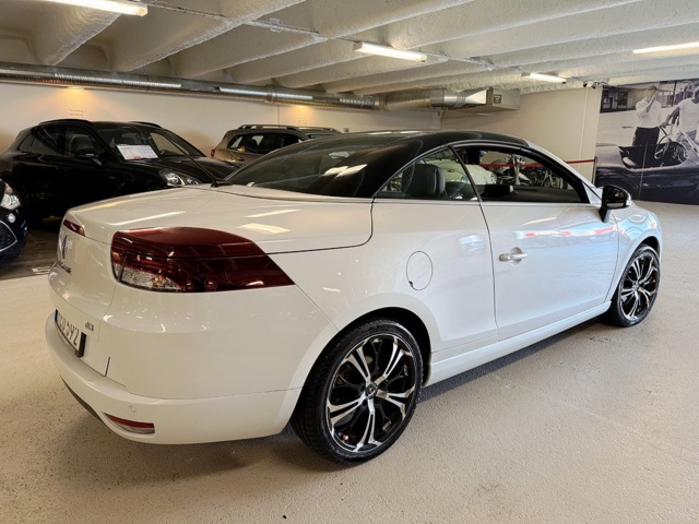 482053-6 Renault Mégane Coupé-Cabriolet 1.9 dCi Manual, 130hp, 2011