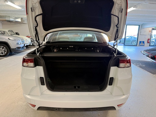 482053-18 Renault Mégane Coupé-Cabriolet 1.9 dCi Manual, 130hp, 2011