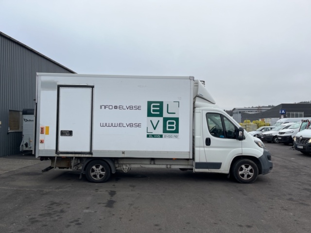 1205595-4 Van Peugeot Boxer Chassis Cab 335 3.0 HDi Manual, 177hp, 2016