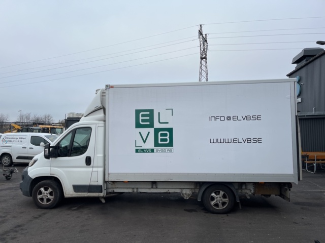 1205595-8 Van Peugeot Boxer Chassis Cab 335 3.0 HDi Manual, 177hp, 2016