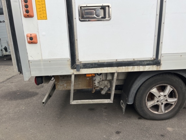 1205595-20 Van Peugeot Boxer Chassis Cab 335 3.0 HDi Manual, 177hp, 2016