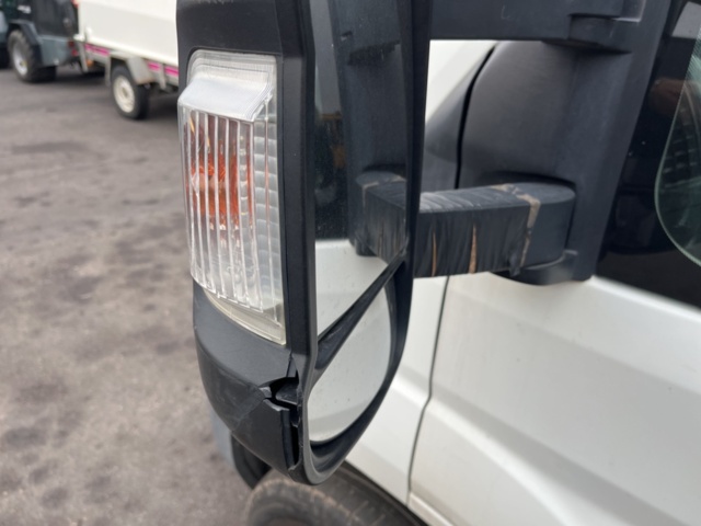 1205595-24 Van Peugeot Boxer Chassis Cab 335 3.0 HDi Manual, 177hp, 2016