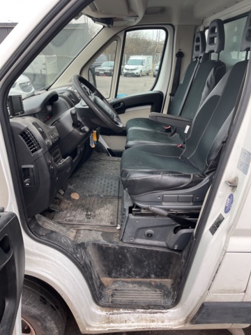 1205595-29 Van Peugeot Boxer Chassis Cab 335 3.0 HDi Manual, 177hp, 2016