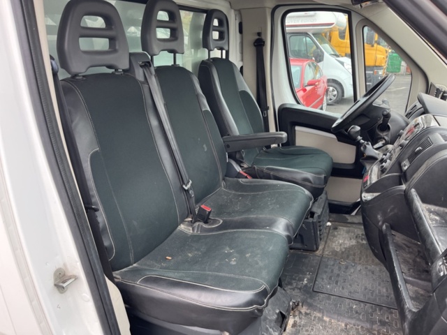 1205595-32 Van Peugeot Boxer Chassis Cab 335 3.0 HDi Manual, 177hp, 2016