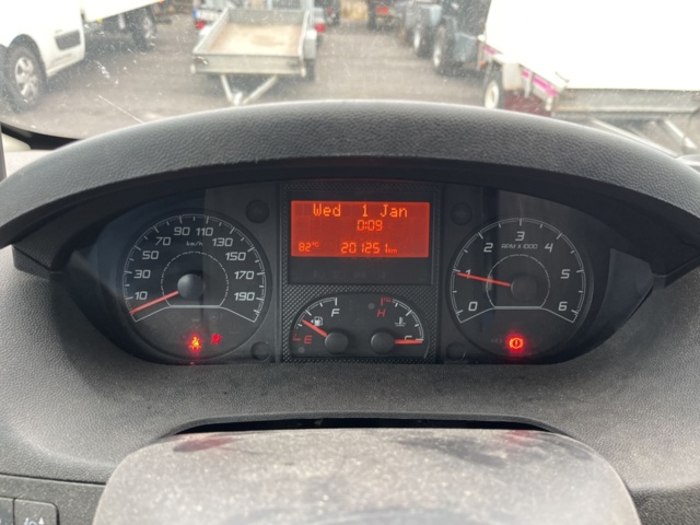 1205595-39 Van Peugeot Boxer Chassis Cab 335 3.0 HDi Manual, 177hp, 2016