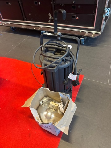 1286825-1 Spotlight Selecon Rama 175-7" Fresnel